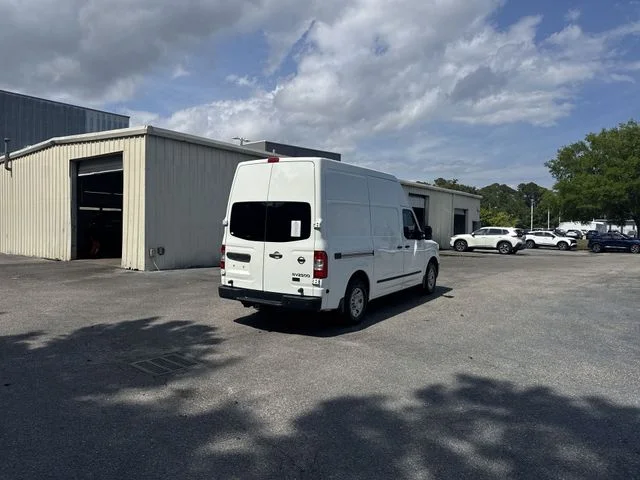 Used 2016 White Nissan SV image 5