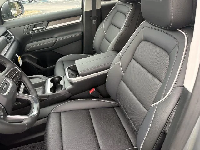 New 2027 Sterling Metallic GMC Denali image 22
