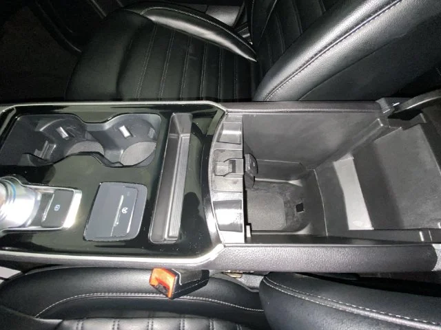 Used 2020 Gray Ford SEL image 21