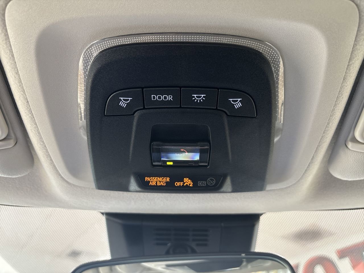 2026 Toyota Corolla LE - Photo 16