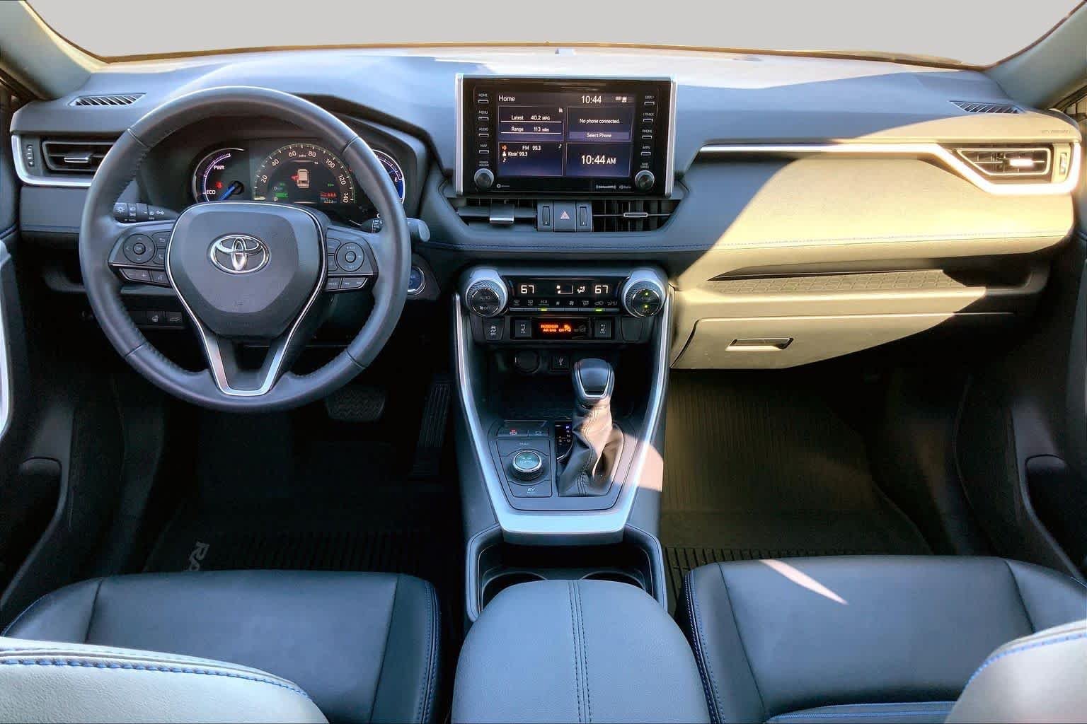 Certified Used 2020 Blizzard Pearl w/Midnight Black Roof Toyota Hybrid XSE image 16