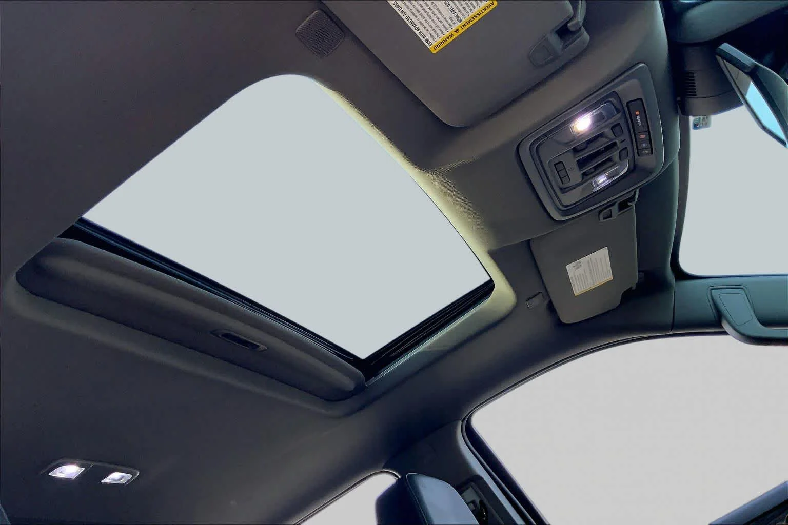 Used 2022 Summit White Chevrolet LTZ image 14