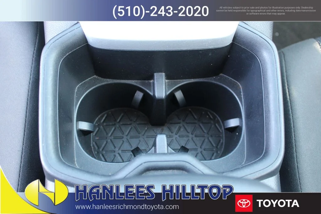 Used 2024  Toyota LE image 17