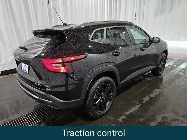 New 2026 Mosaic Black Metallic Chevrolet ACTIV image 3
