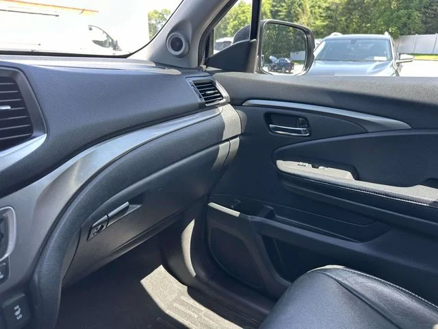 Certified Used 2018 Modern Steel Metallic Honda EX-L image 32
