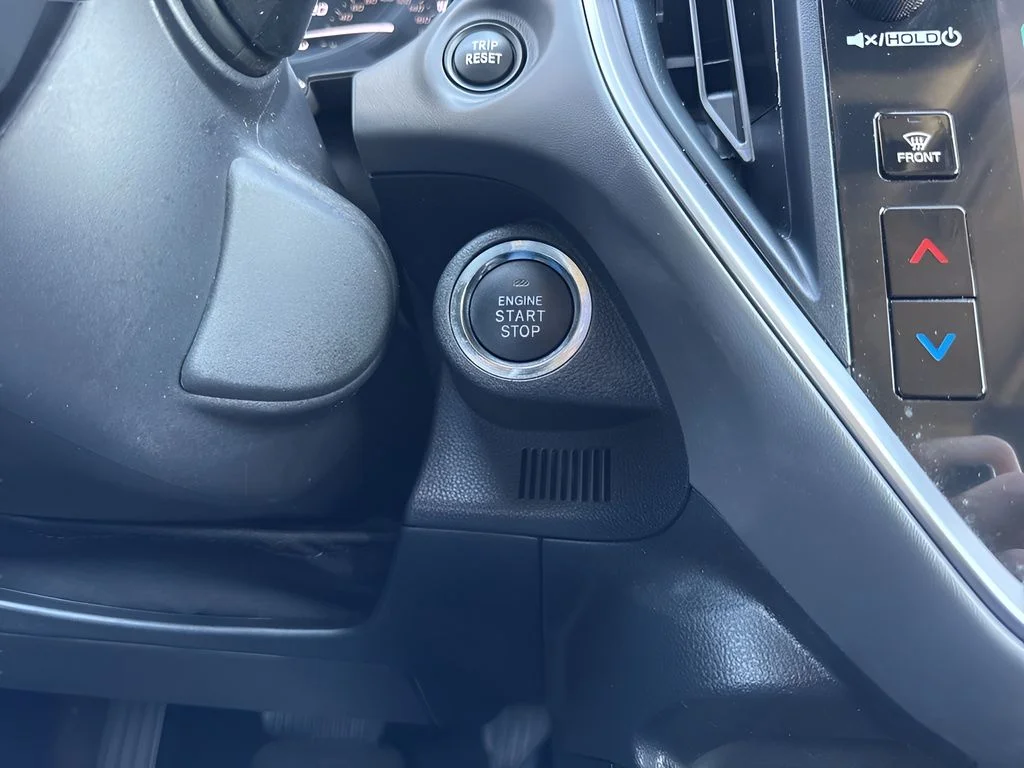 Used 2025 Beige Subaru Premium image 20