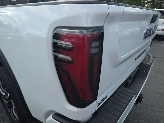Used 2024 White GMC AT4 image 36