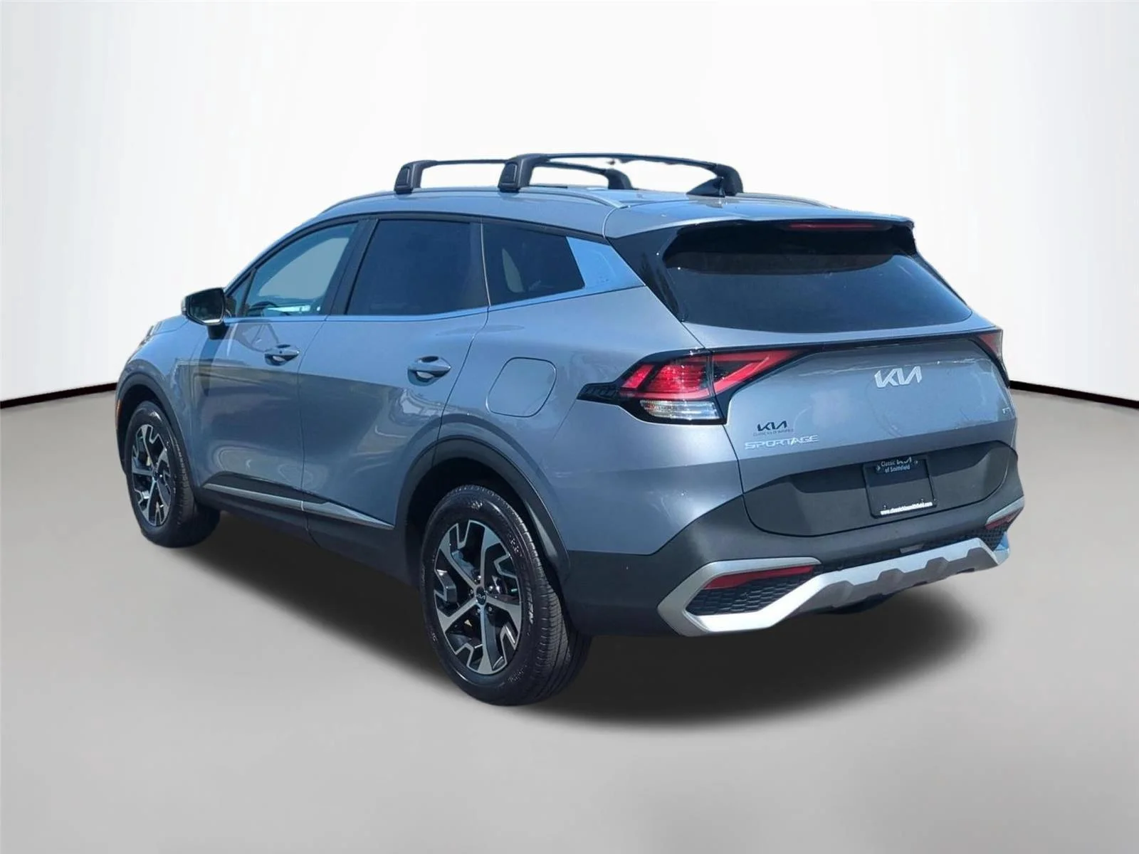 Used 2024 Everlasting Silver Kia EX image 3