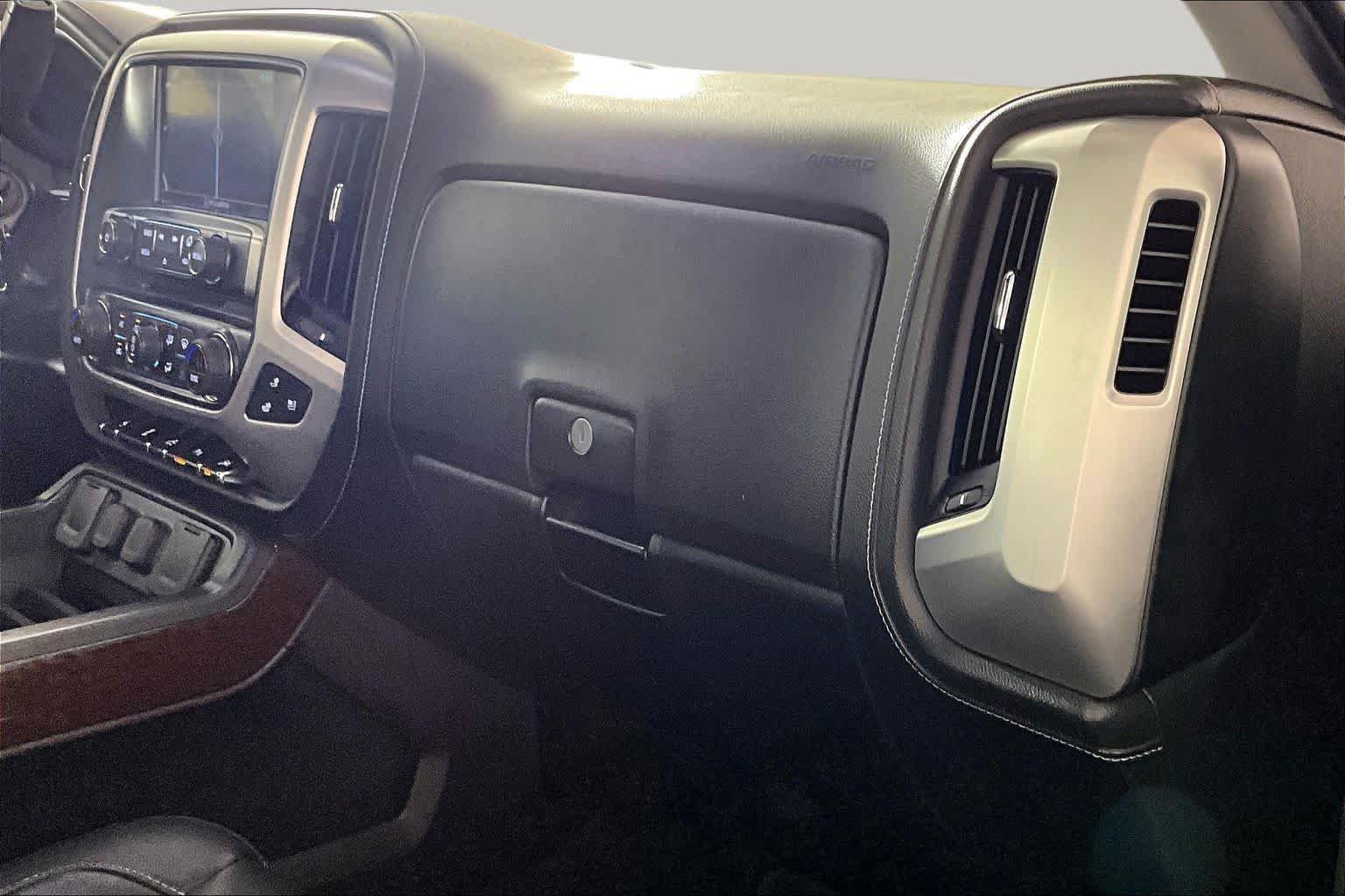 Used 2018 Onyx Black GMC SLT image 16