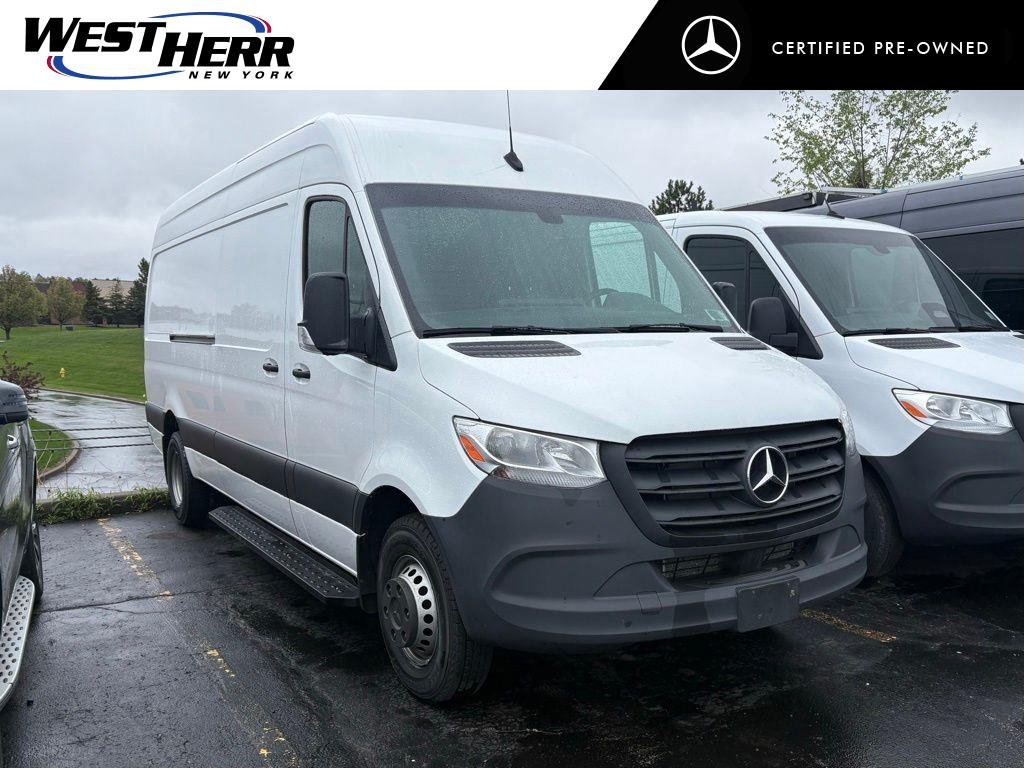 2024 Mercedes-Benz Sprinter 4500 170 WB HO High Roof's photo