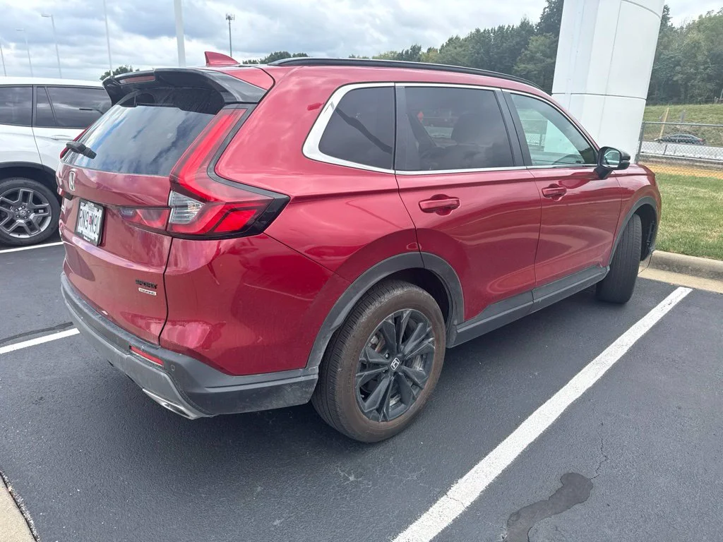 Used 2023 Red Honda Sport Touring image 3