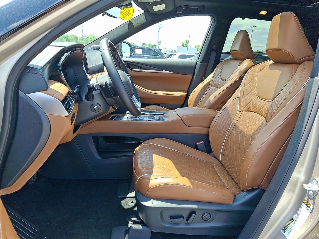 Used 2024 Black INFINITI Autograph image 15