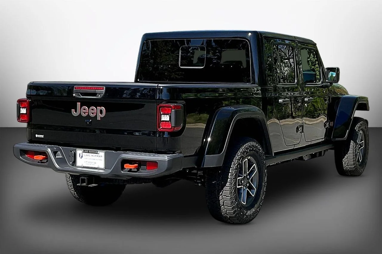 New 2026 Black Clearcoat Jeep Mojave image 8