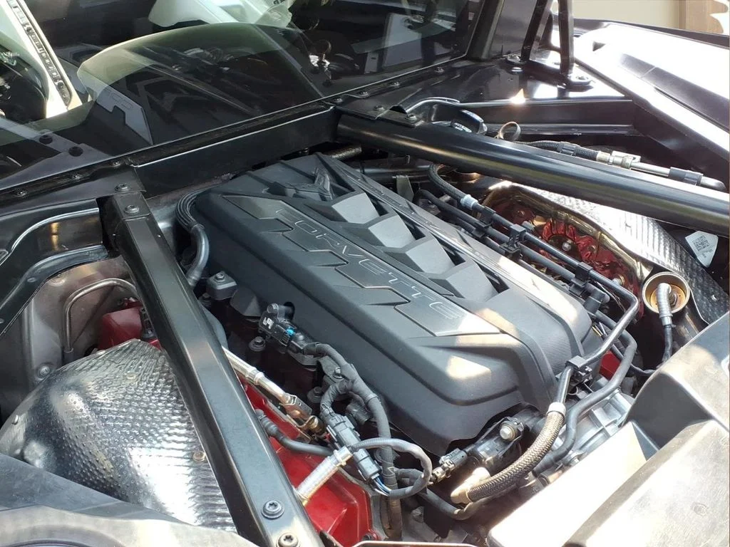Used 2020 White Chevrolet Stingray image 18