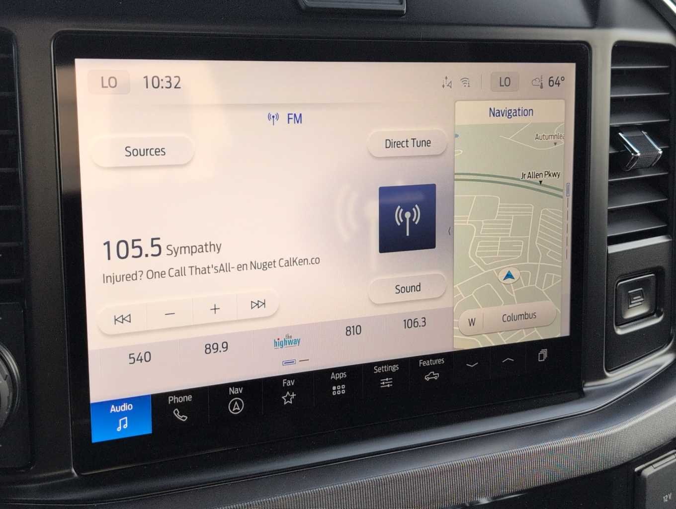 View vehicle photo 7