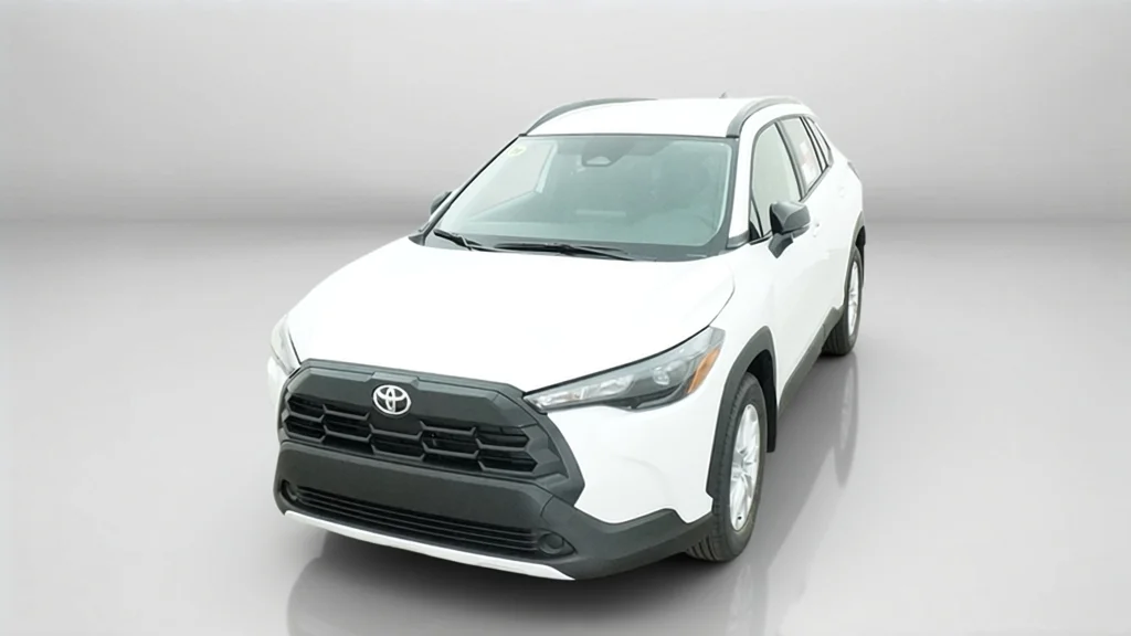 New 2026 Wind Chill Pearl Toyota LE image 10