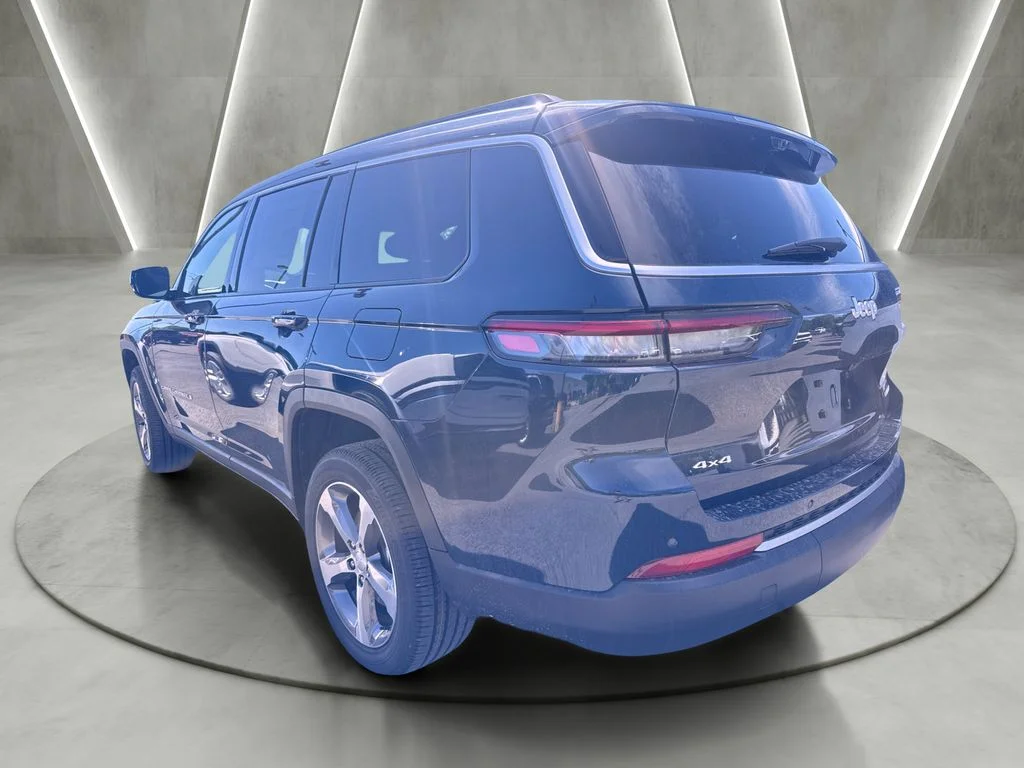 New 2026 Fathom Blue Pearl-Coat Exterior Paint Jeep Limited image 4