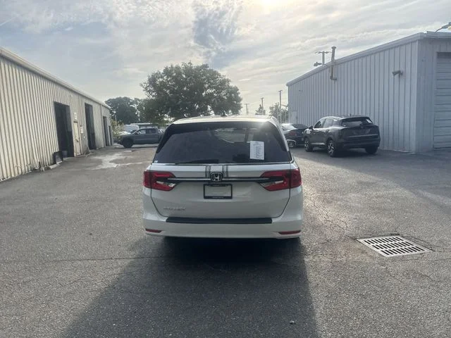 Used 2022 White Honda EX-L image 6