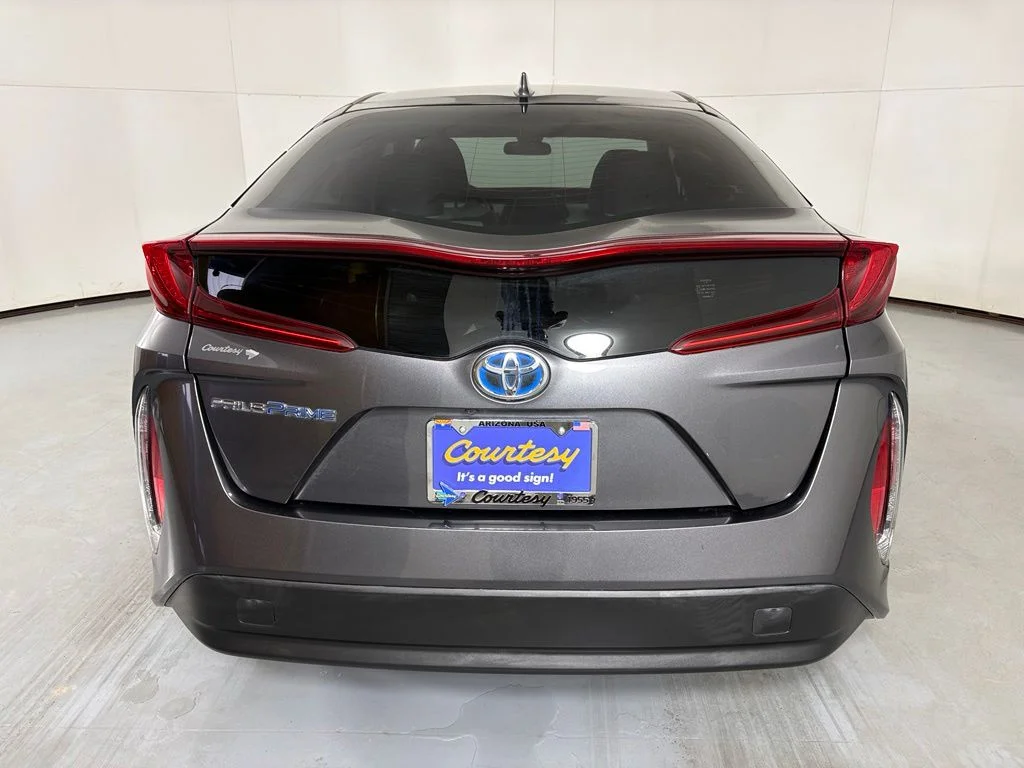 Used 2018 Gray Toyota Premium image 7