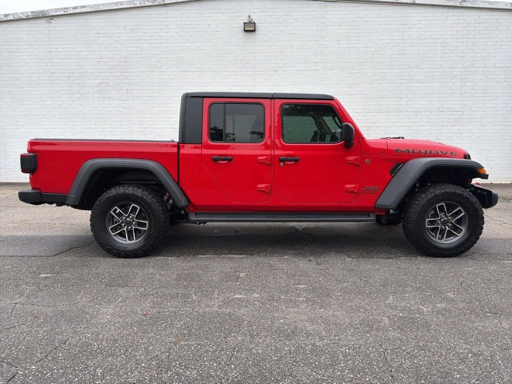 2024 Jeep Gladiator Mojave's photo