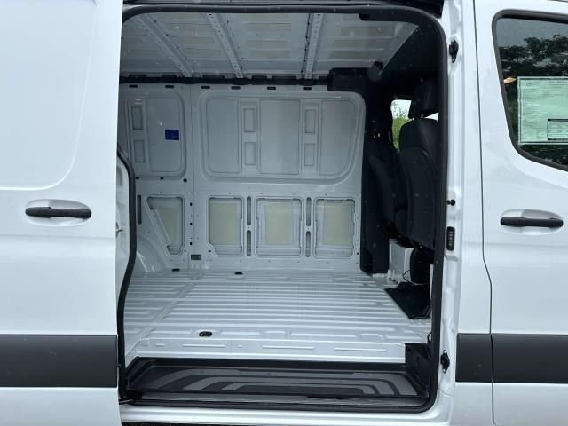 2024 Mercedes-Benz Sprinter Cargo Van Base - Photo 18