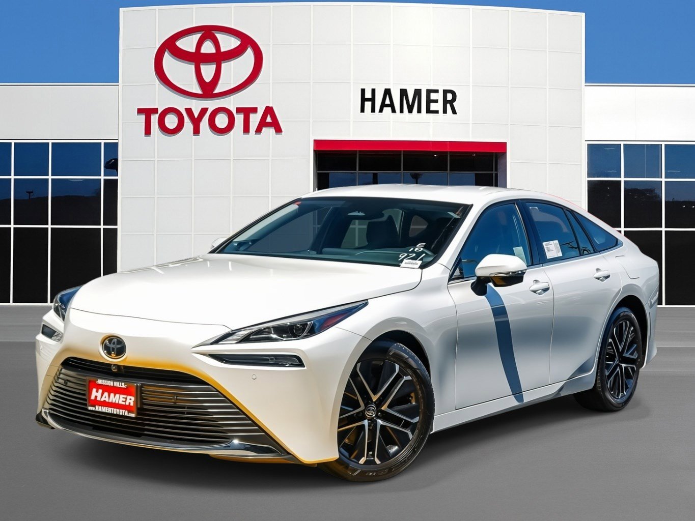 2026 Toyota Mirai XLE's photo