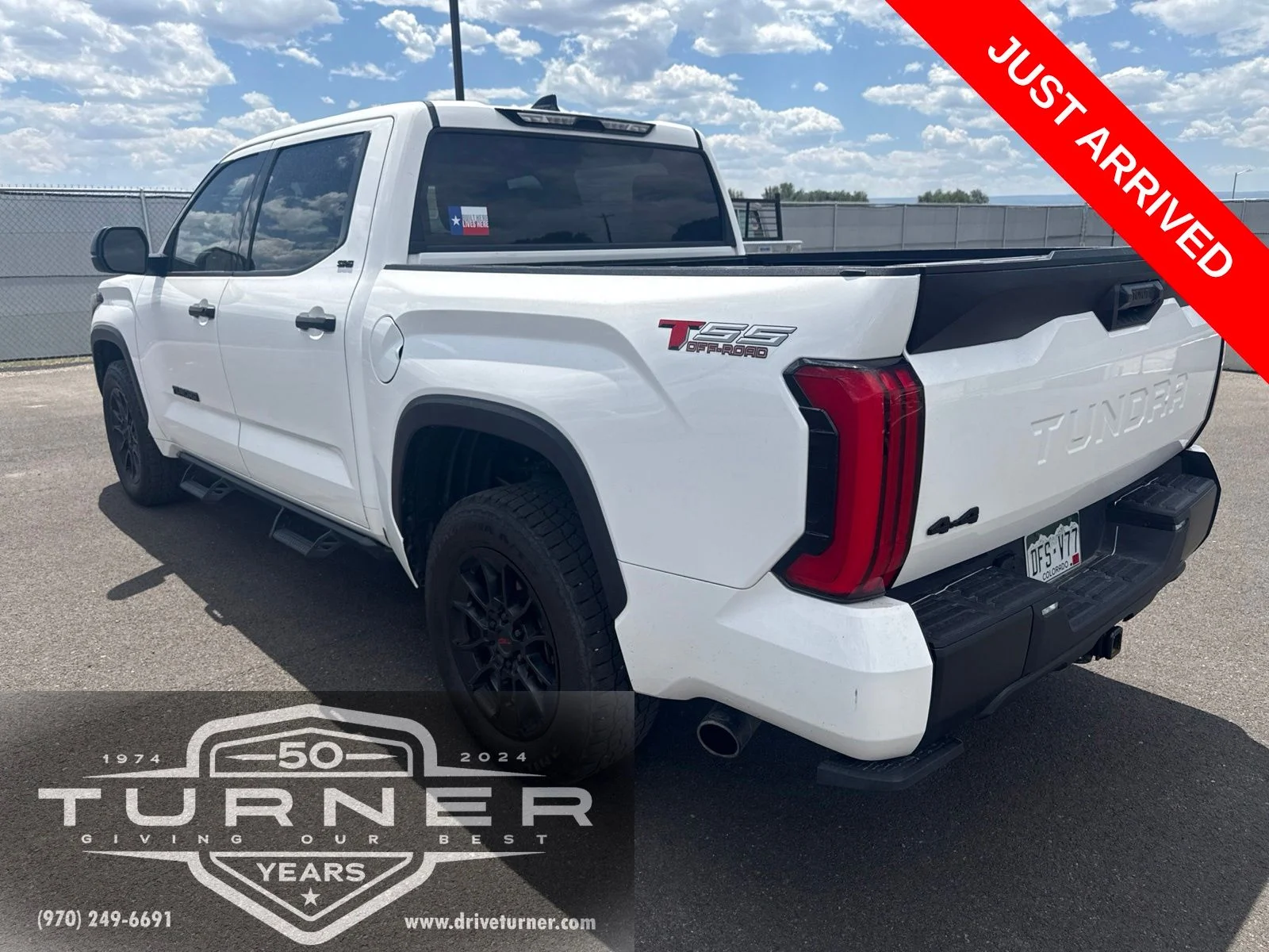 Used 2023 White Toyota SR5 image 3