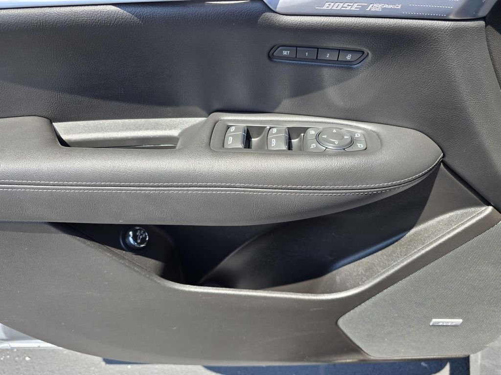 2023 Cadillac XT5 Sport - Photo 19