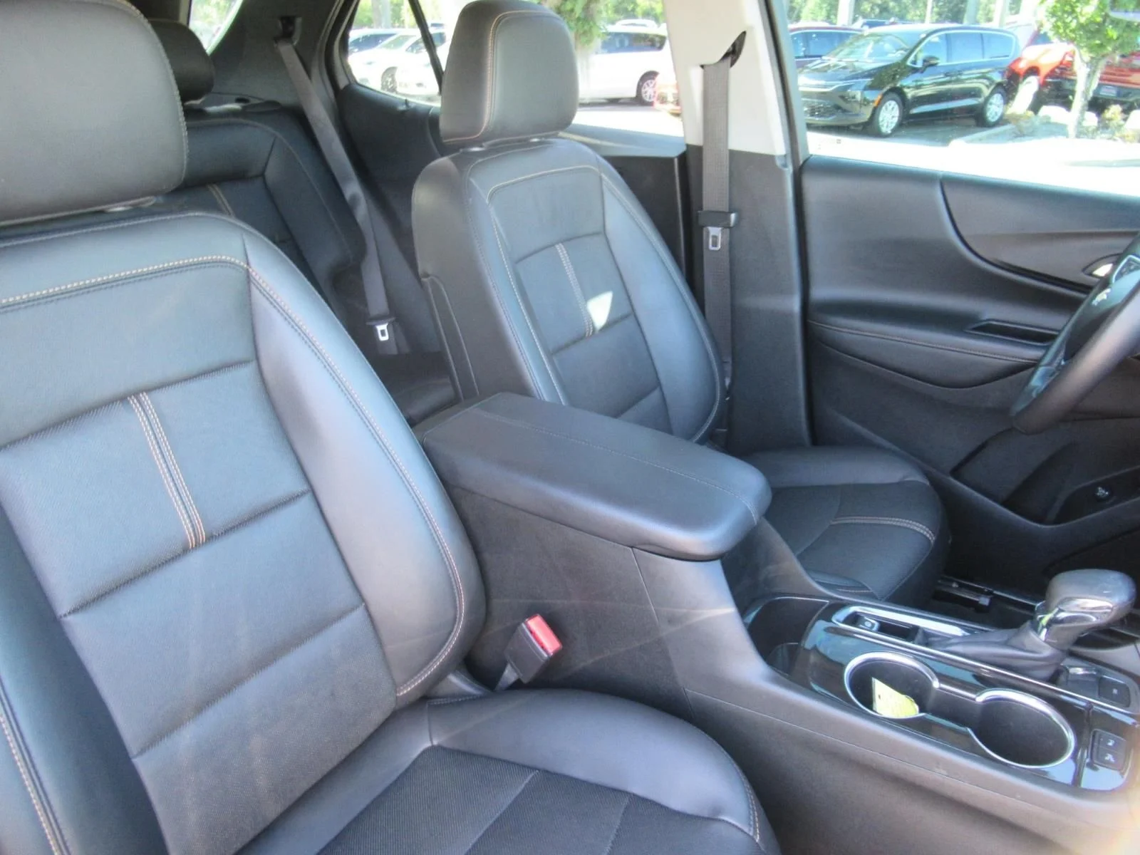 Used 2022 Black Chevrolet Premier image 9