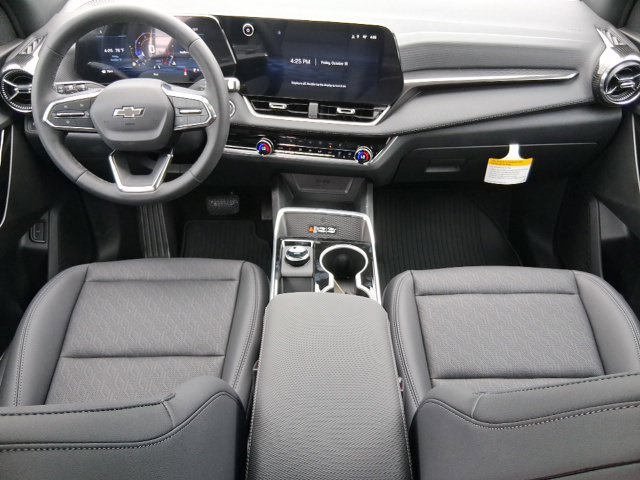 2027 Chevrolet Equinox LT - Photo 13
