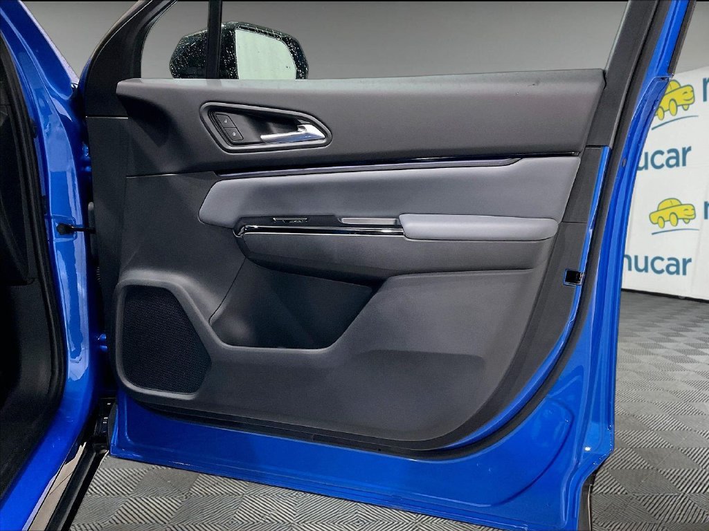 Used 2025 Pacific Blue Metallic Honda Elite image 12