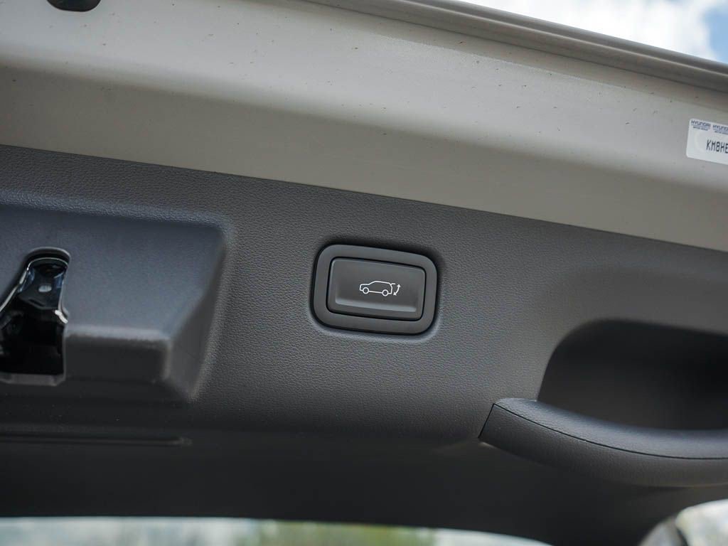 New 2026 Cyber Gray Metallic Hyundai Limited *Ltd Avail* AWD image 9