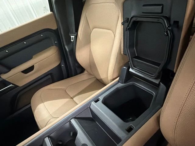 New 2026 Santorini Black Land Rover X-Dynamic SE image 36