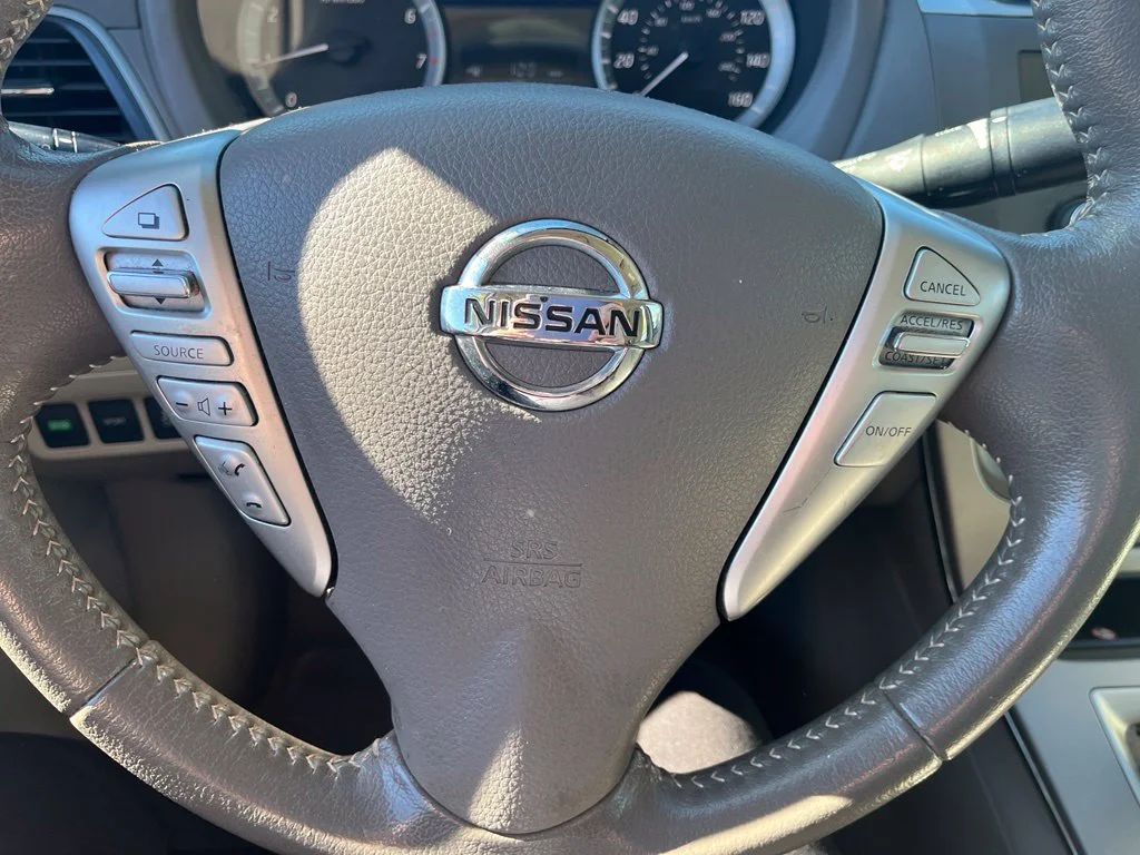 Used 2014 Blue Nissan SV image 12