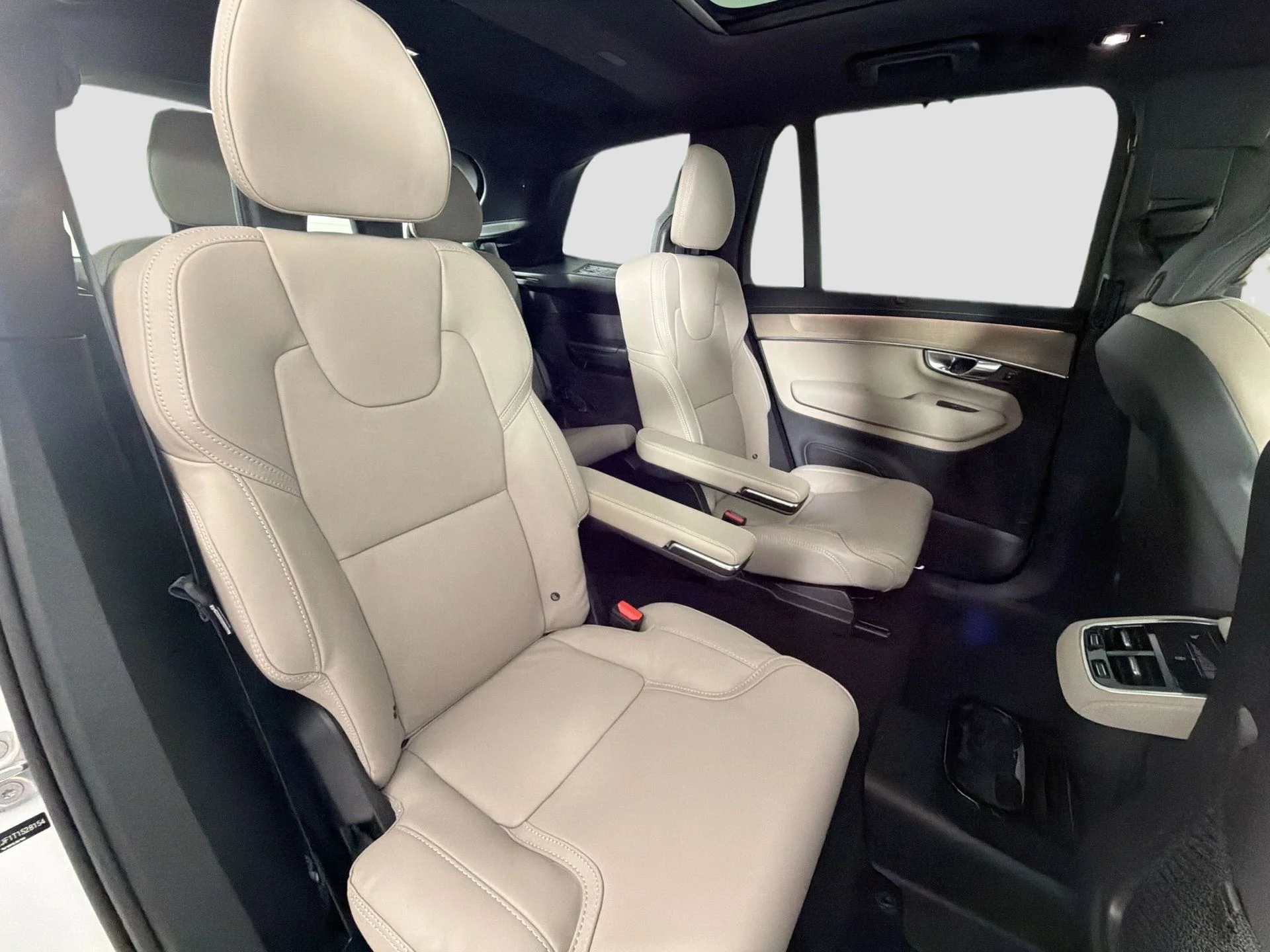 New 2026 Crystal White Volvo Ultra image 27