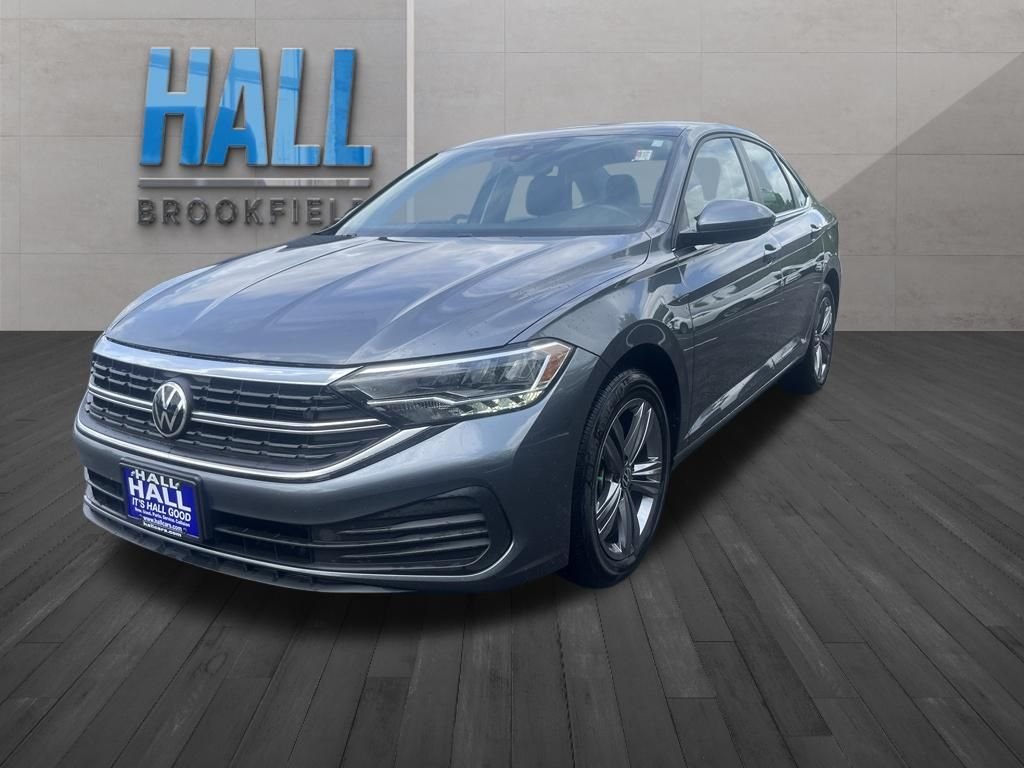 Used 2023 Gray Volkswagen 1.5T SE image 1