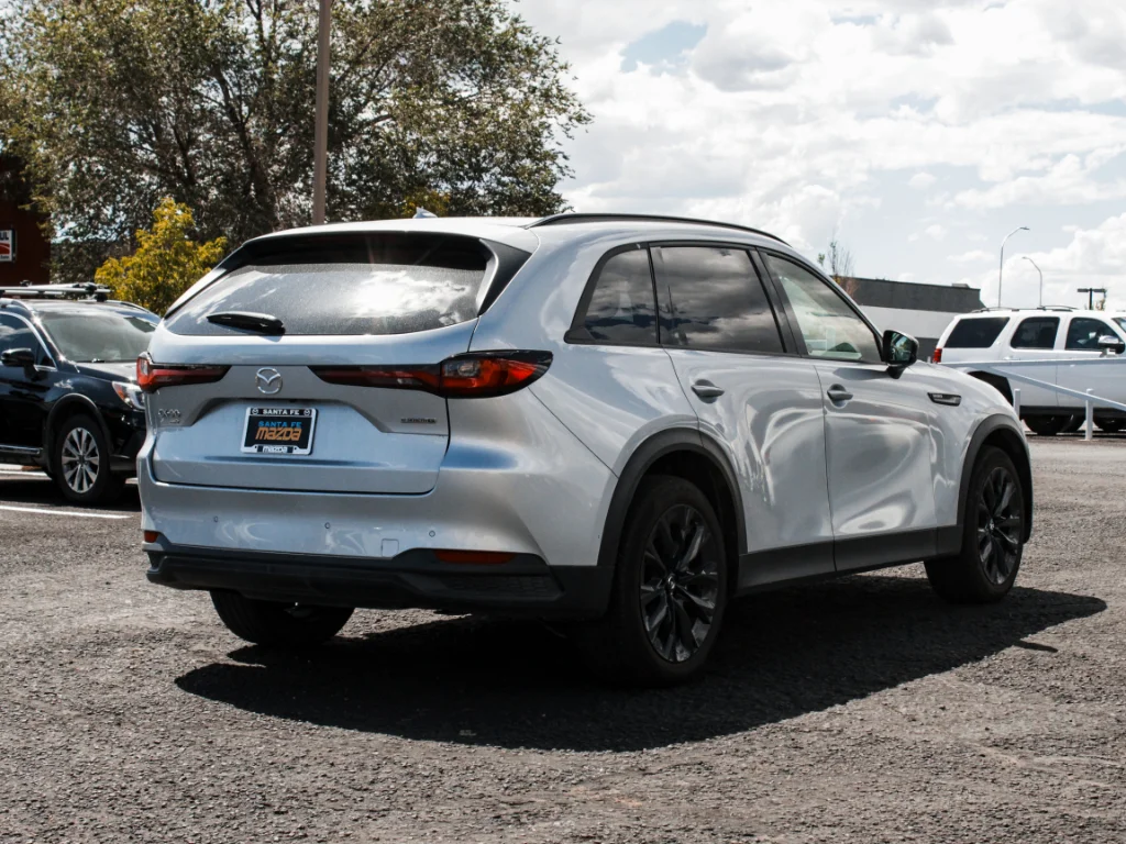 Used 2025 Silver Mazda Premium Sport image 5