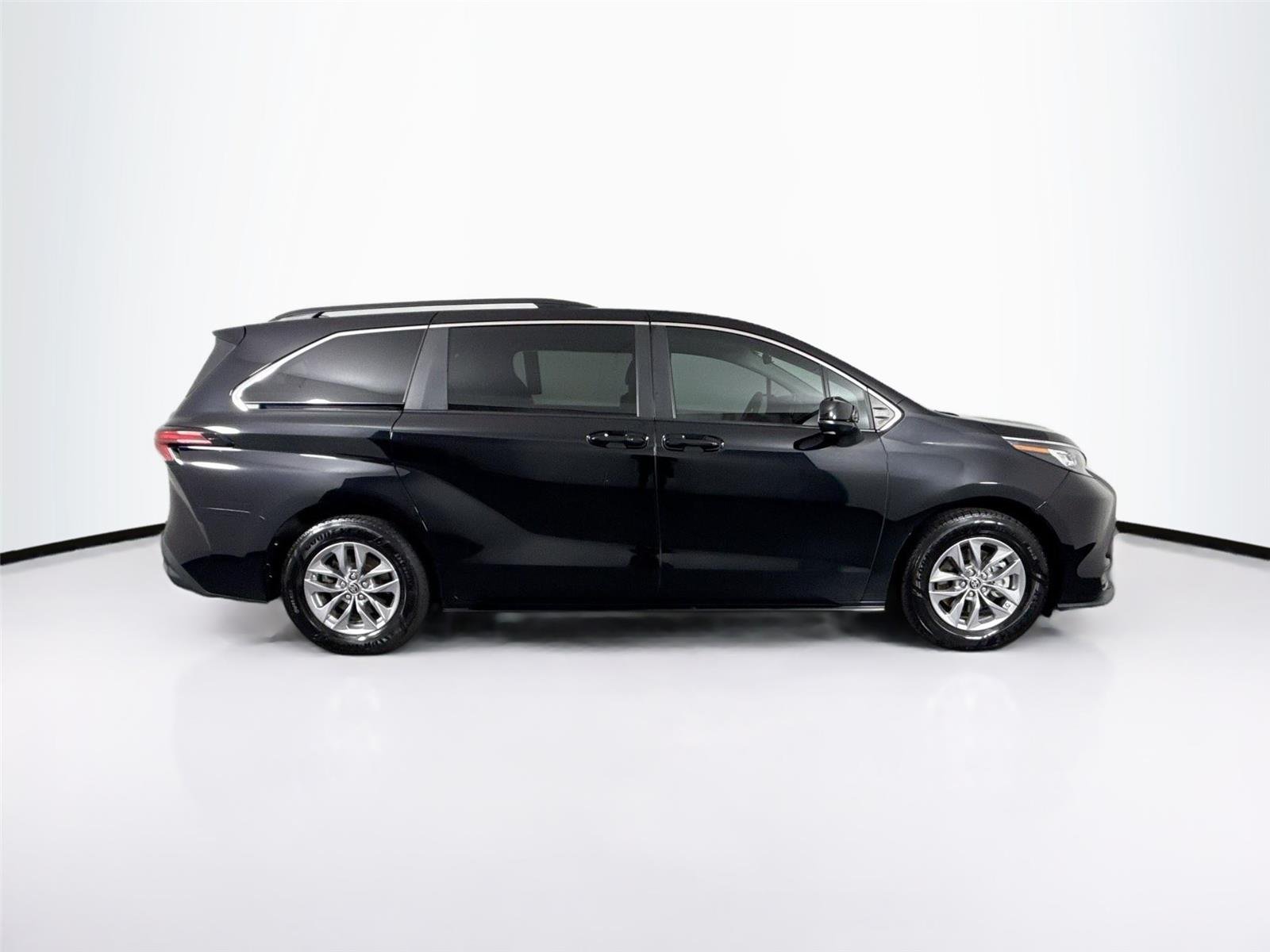 Used 2022 Midnight Black Metallic Toyota LE image 9