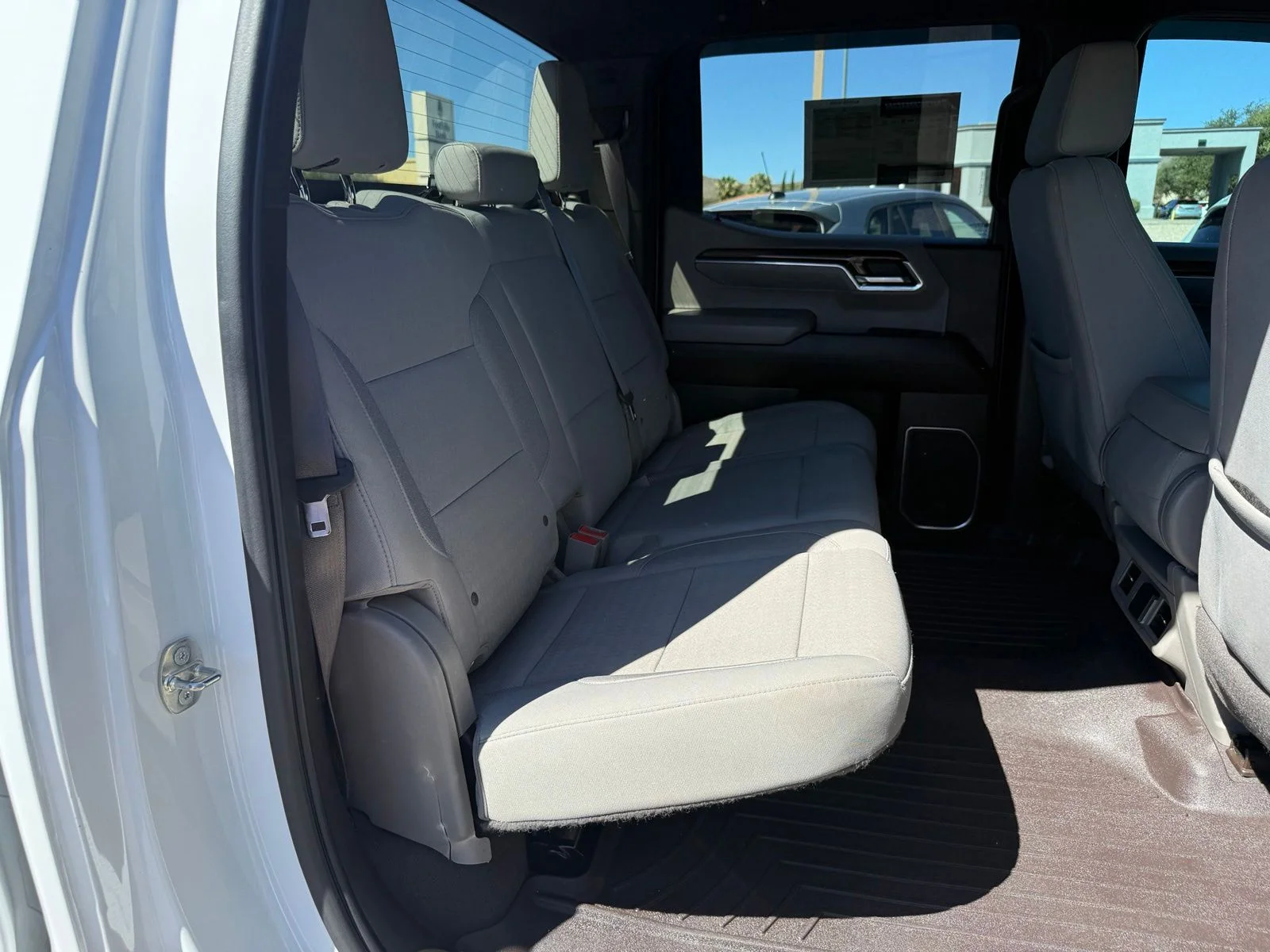 2023 Chevrolet Silverado 1500 LT - Photo 37