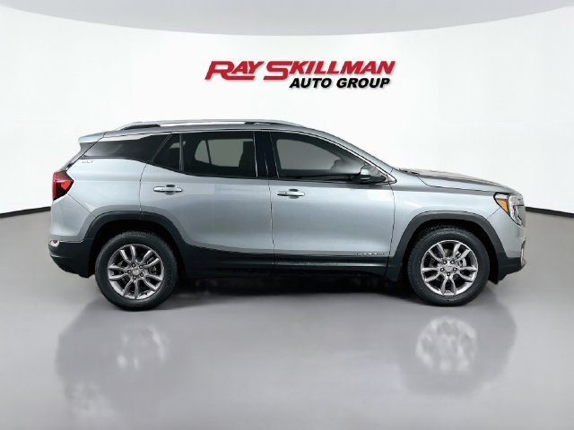 2024 GMC Terrain SLT - Photo 8