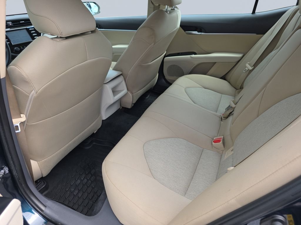 2018 Toyota Camry LE - Photo 28