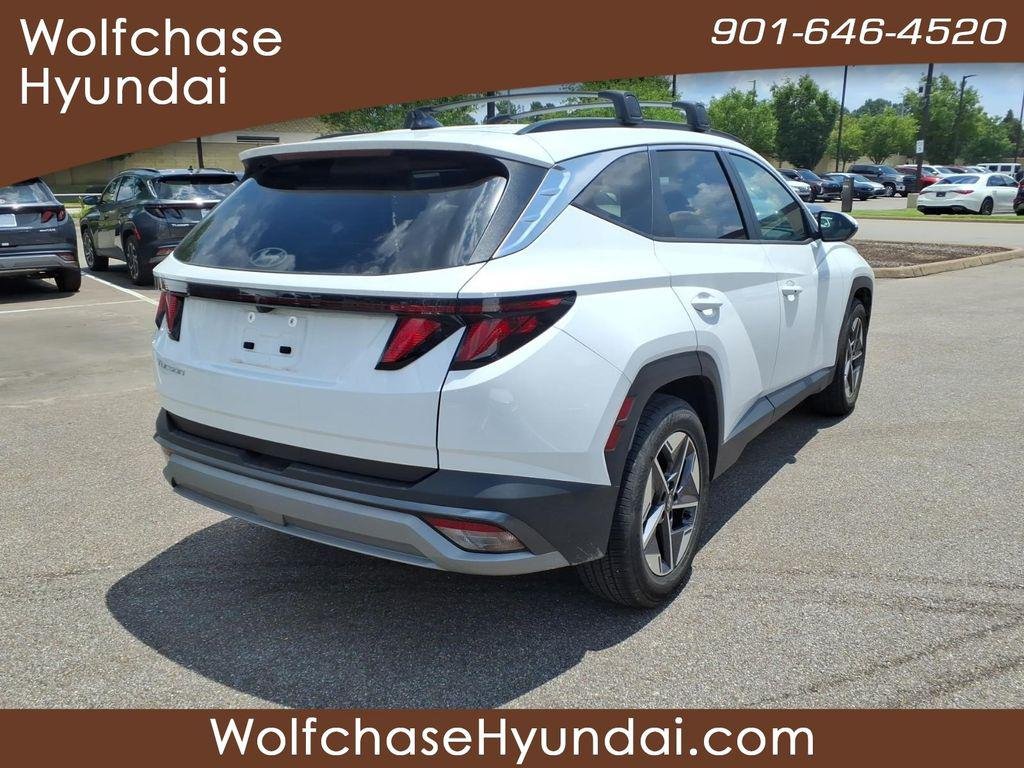 New 2026 White Hyundai SEL FWD image 5