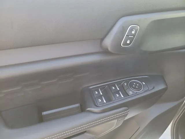 New 2026 Oxford White Ford XLT image 17