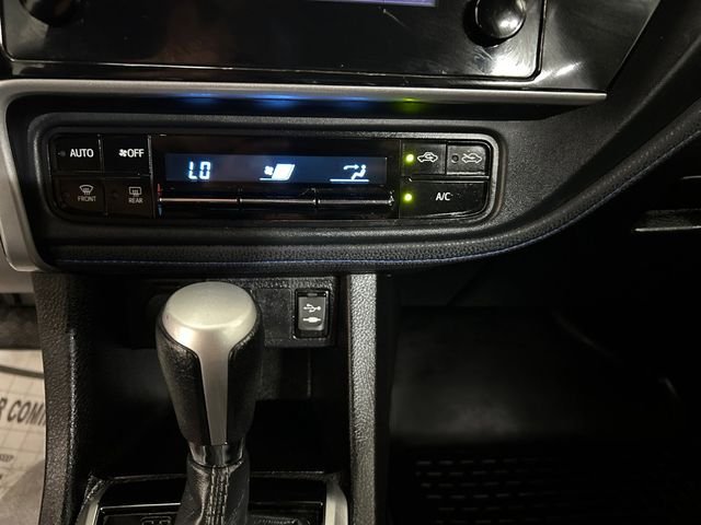 Used 2019 Silver Toyota SE image 30