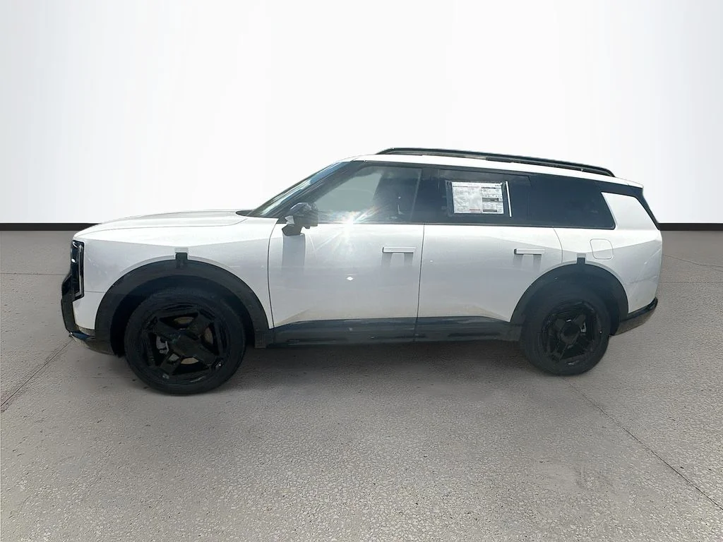 New 2027 Glacial White Pearl Kia X-LINE SX PRESTIGE image 4