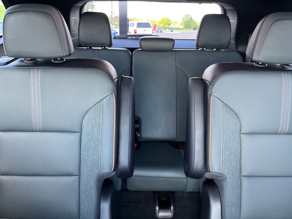 Certified Used 2025 Gray GMC AT4 image 21