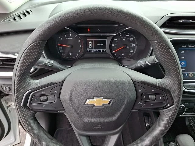 Used 2023 Summit White Chevrolet LT image 19