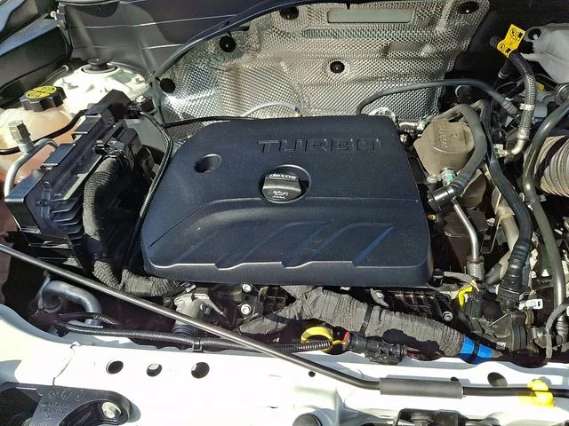 Used 2023 White Chevrolet LT image 29