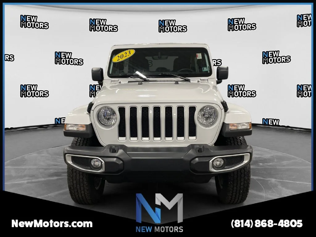 Used 2023 Bright White Clearcoat Jeep Sahara image 8