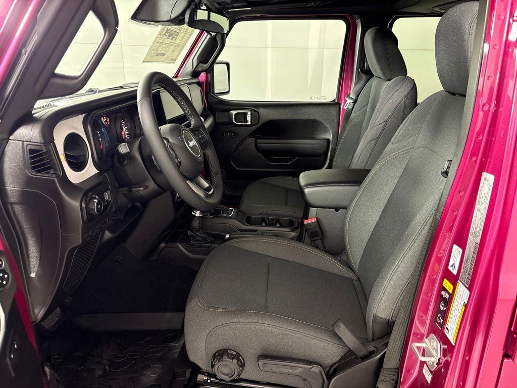 New 2026 Tuscadero Pearlcoat Jeep Sport S image 24